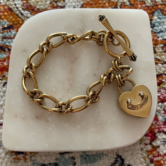 JUICY COUTURE Gold Heart Padlock Starter Bracelet with Crown Toggle - Picture 5 of 5